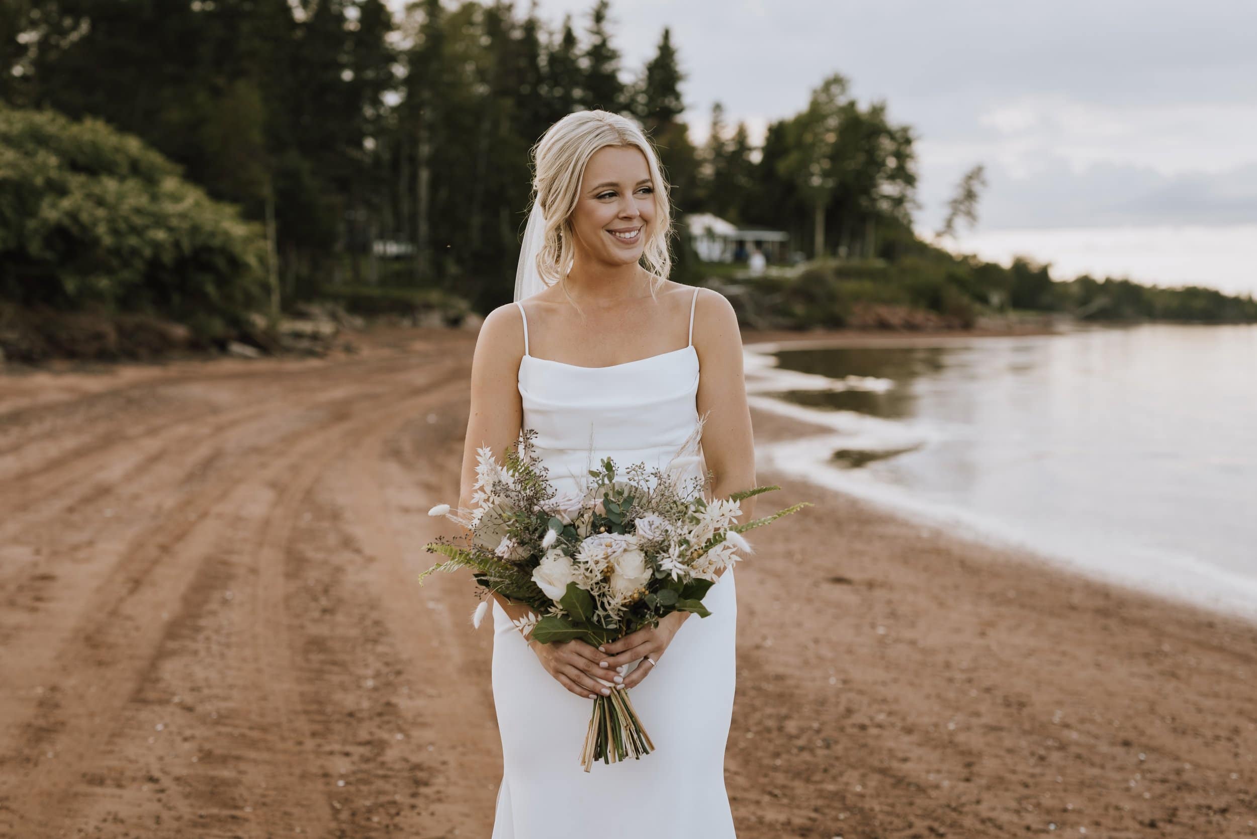 Prince Edward Island wedding photographer - Michaela Bell Photography